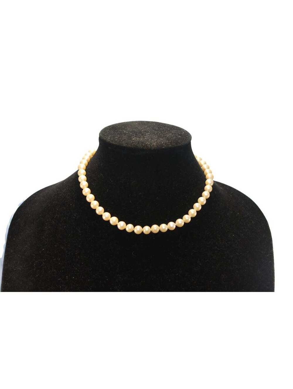 Vintage Faux Pearl 16 Inch Beaded Necklace with Fishhook Clasp.